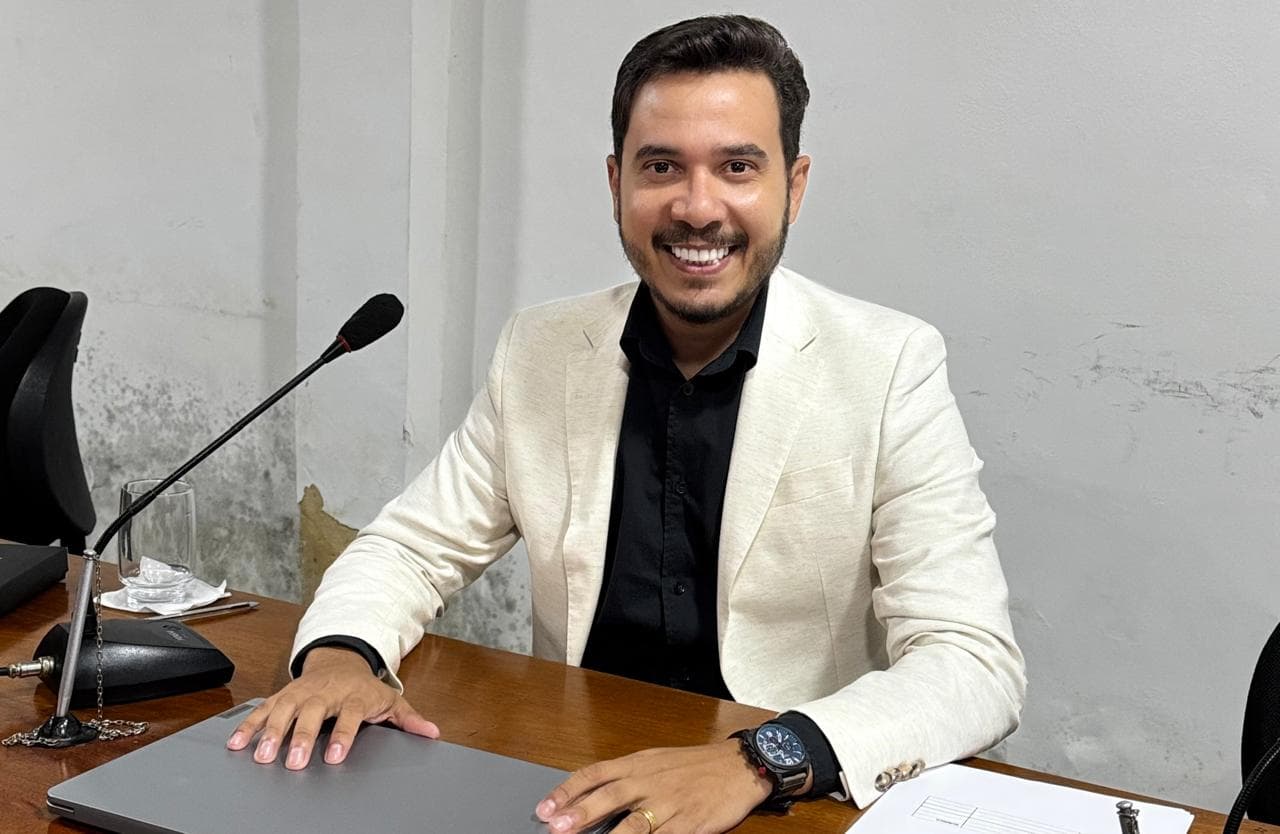 Vereador Marinho de Amaro abre mão do salário do recesso e doa valor integral para famílias de pescadores em Maxaranguape