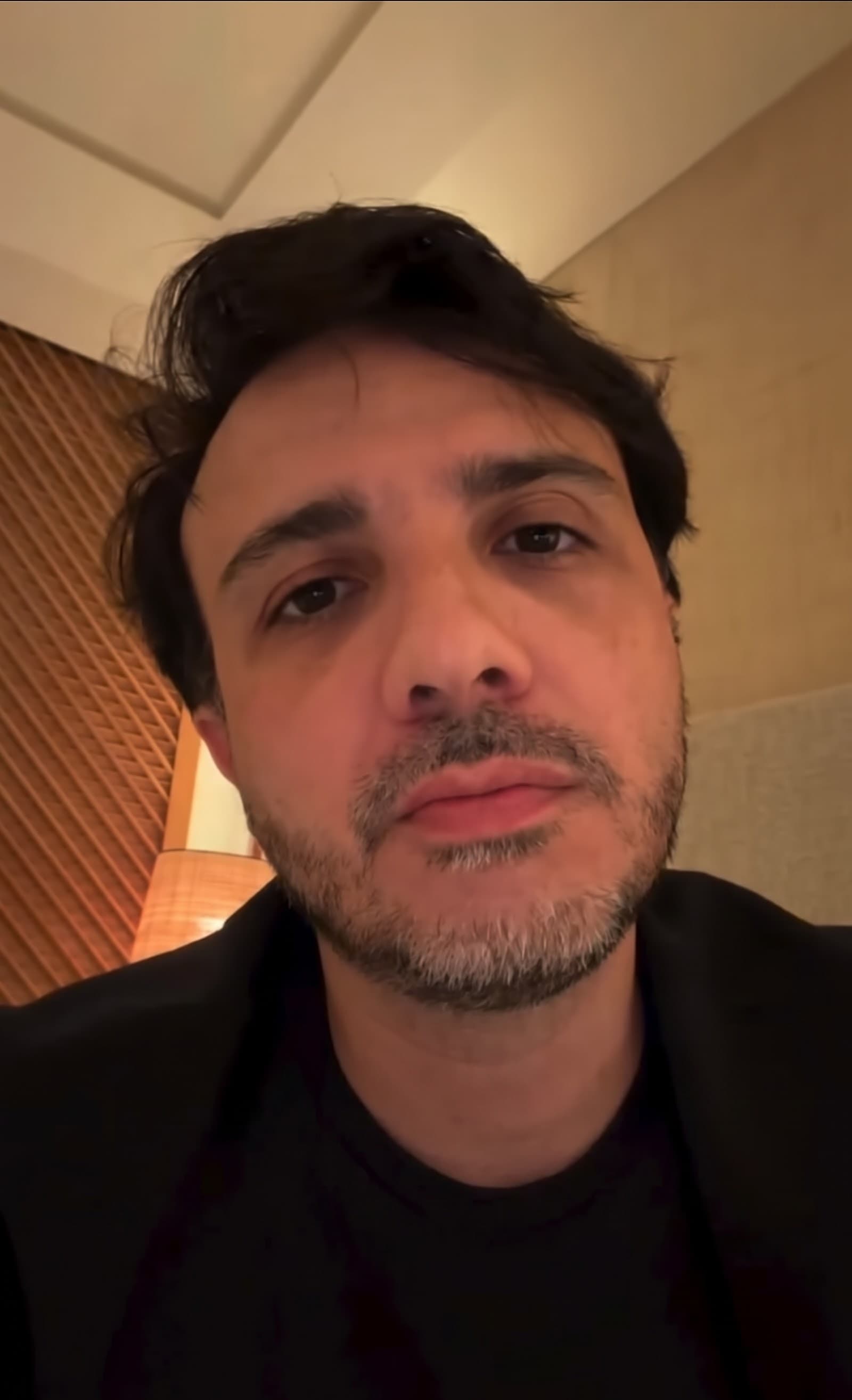 [VÍDEO]Renan Santos critica debate da Band entre Lula e Flávio Bolsonaro: “PIOR DEBATE DA HISTÓRIA!"