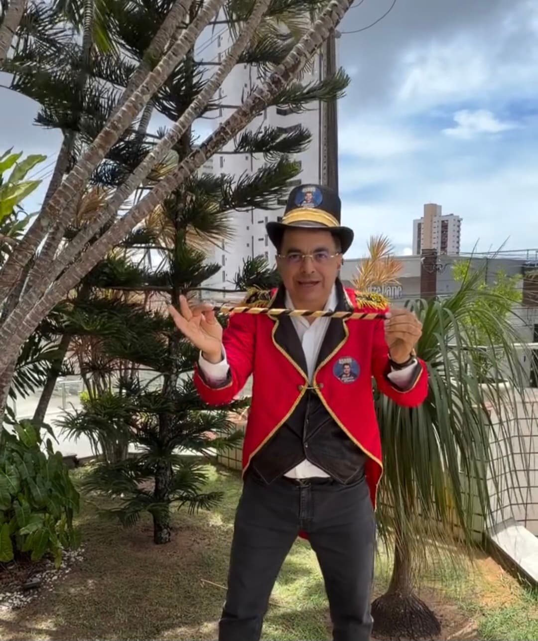 [VÍDEO]Candidato a deputado estadual Eugênio Ribeiro diz que: "mágica" vai acontecer e o povo será libertado