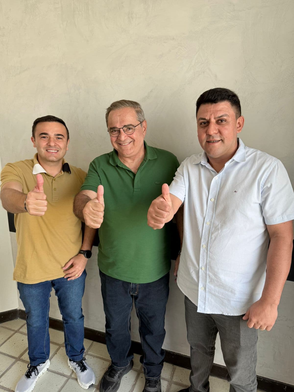 Prefeito Joquinha Nogueira, de Nova Cruz, anuncia apoio a Álvaro Dias e Babá